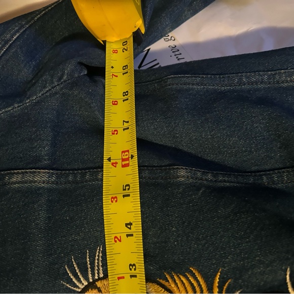 Gucci Warm Tiger Embroidery "Blind for Love" Accent Trucker Jacket - Picture 16 of 16